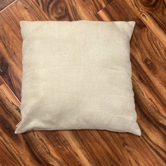 “The Office” Schrute Farms throw pillow - Picture 3 of 3